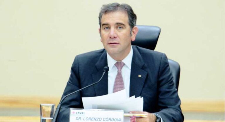 Titular del INE Lorenzo Córdova