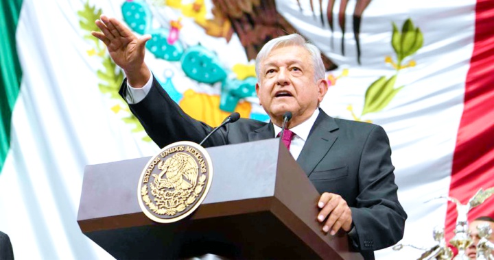 amlo protesta