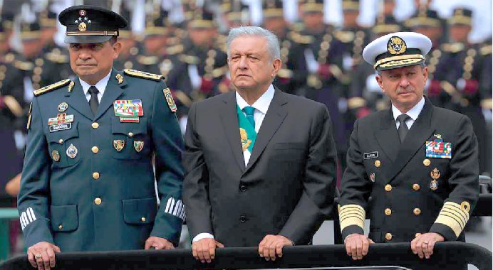 amlo-militar