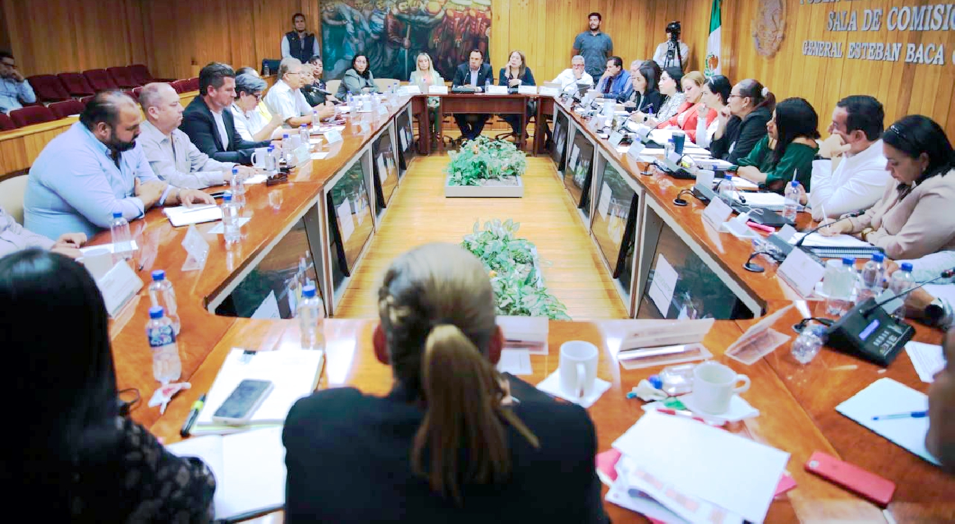 SOCIALIZA