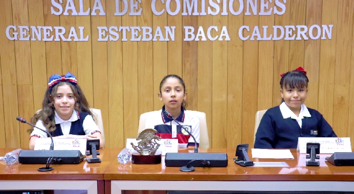 niñas legisladoras