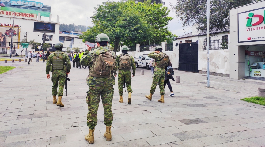 ecuador militares