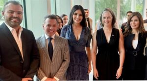 geraldine en el consulado