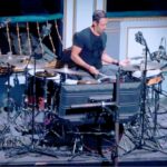 Antonio Sánchez hace vibrar el Teatro Cervantes de Málaga con la música en vivo de Birdman